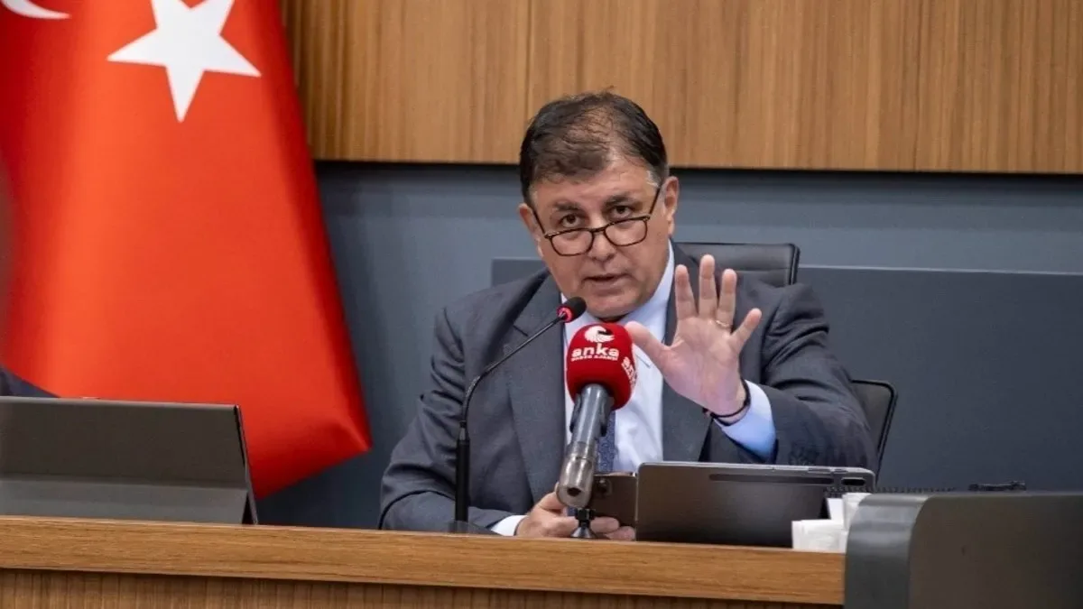 Tugay’dan Soyer’e: Yanlışlık Sendika mı?