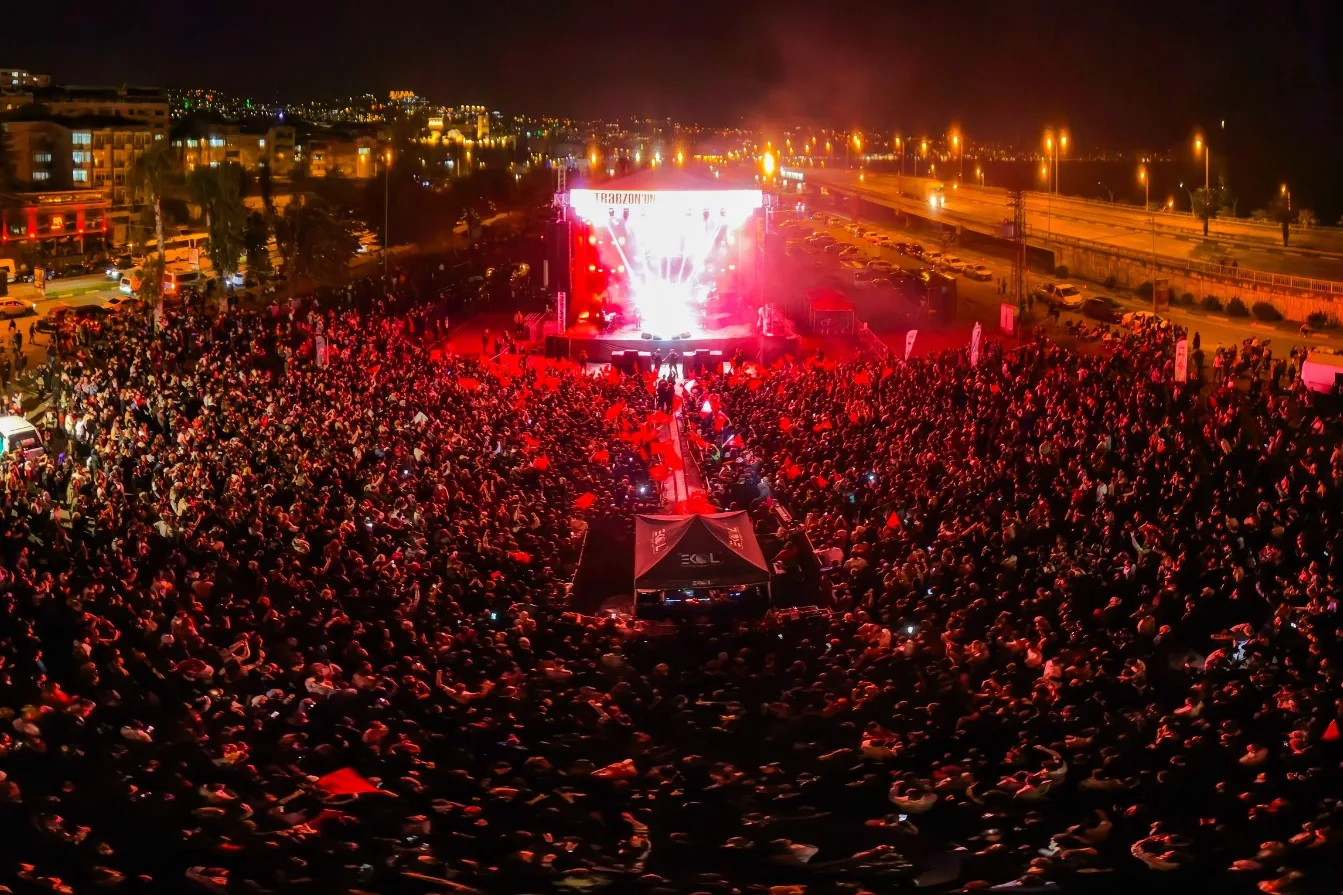 Tuğçe Kandemir, Trabzon Gastronomi Festivali'nde Coşkuyu Artırdı