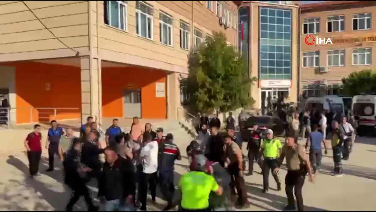 SON DAKİKA | Manisa Turgutlu da okula silahlı saldırı! Yaralı öğrenciler var 4