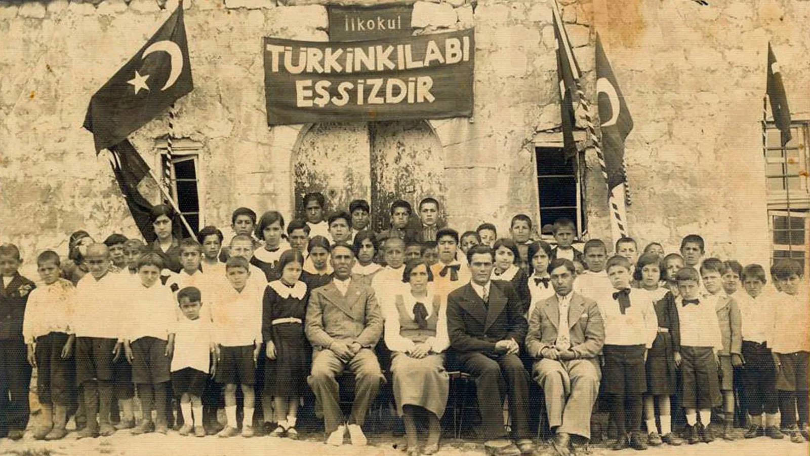 Türk Devrimi: Süren Mücadele ve Tarihsel Süreklilik