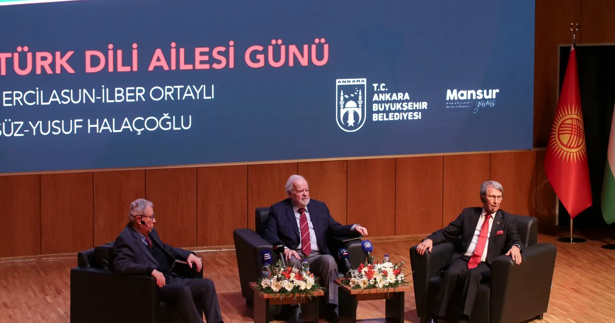 Türk Dili Ailesi Günü Paneli’nde Yoğun İlgi!