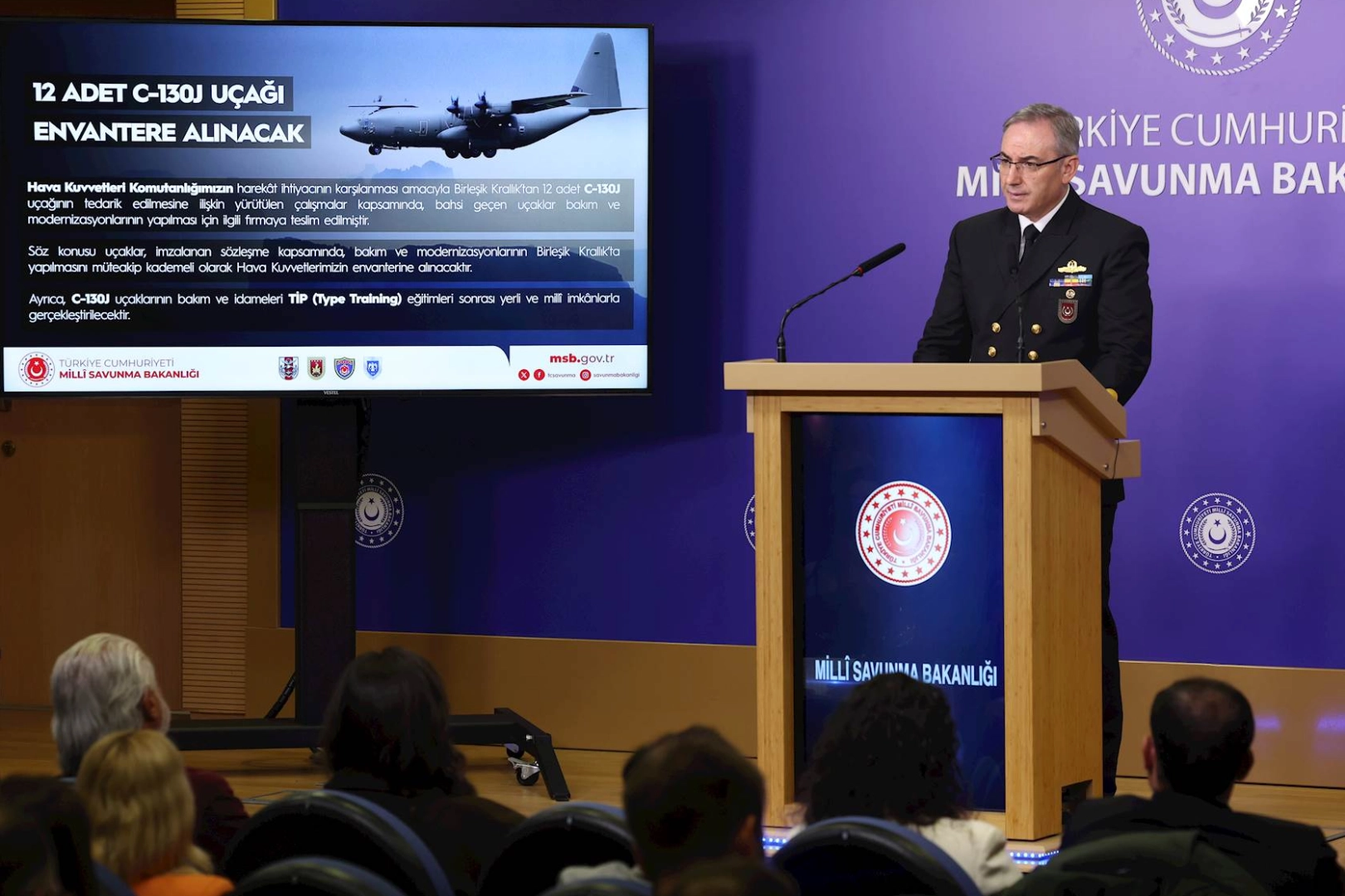 Türk Hava Kuvvetleri’ne 12 C-130J Uçağı Takviyesi