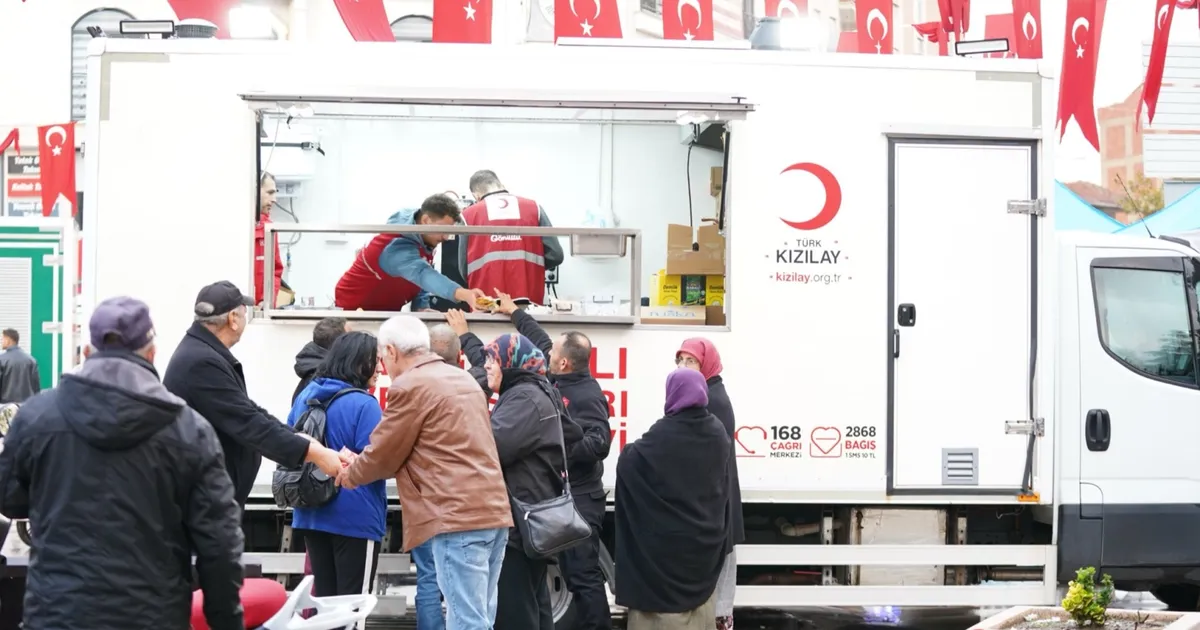 Türk Kızılay, Sındırgı’da Depremzedelere Yardımda