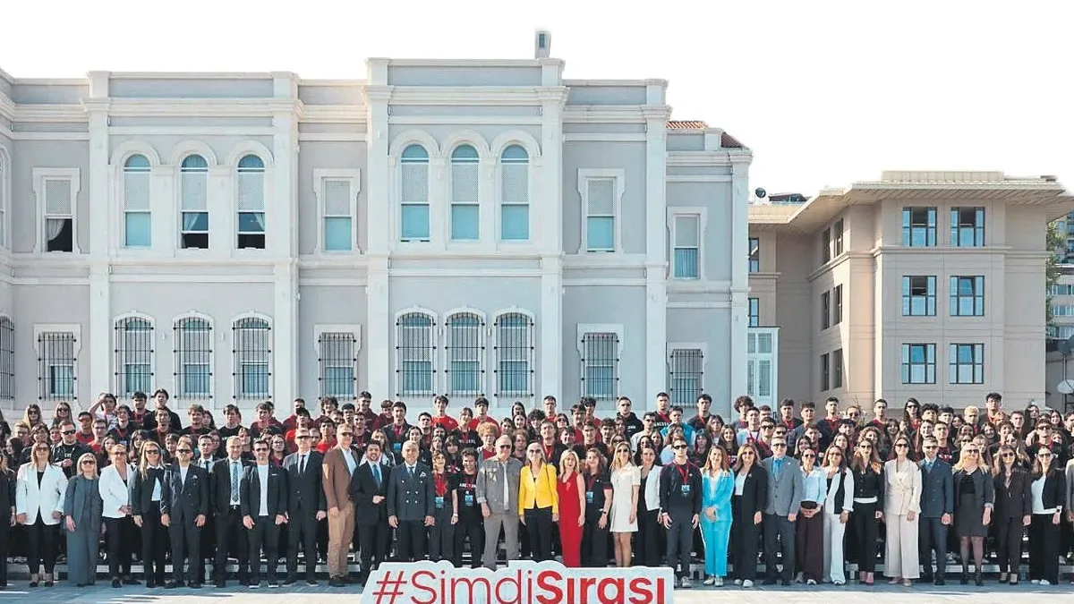 Türk Öğrenciler Prestijli Üniversitelerde Burslu!