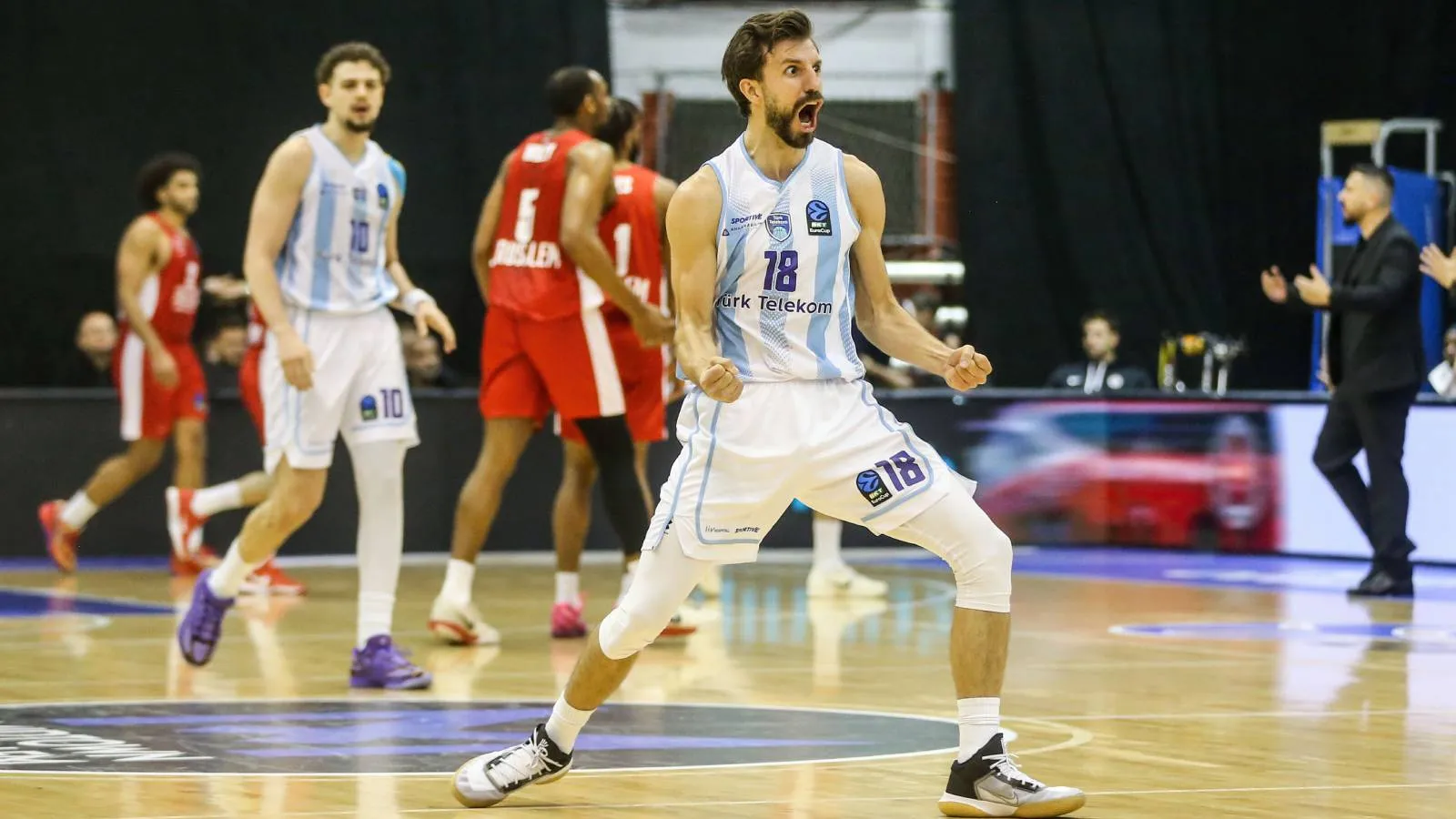 Türk Telekom Yarı Finale Çıktı: Hapoel’i Geçti!