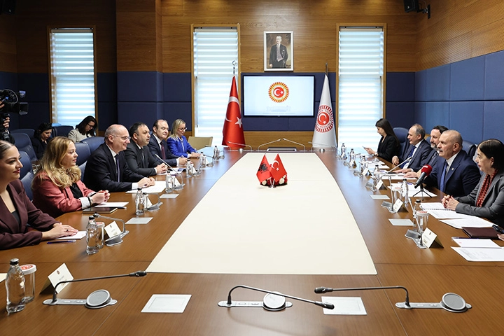 Türkiye-Arnavutluk İlişkileri Güçleniyor!