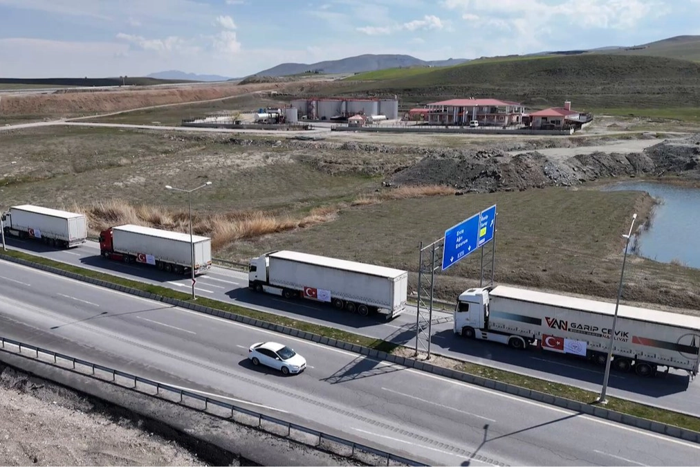 Türkiye’den İran’a Şifa Konvoyu Yola Çıktı!