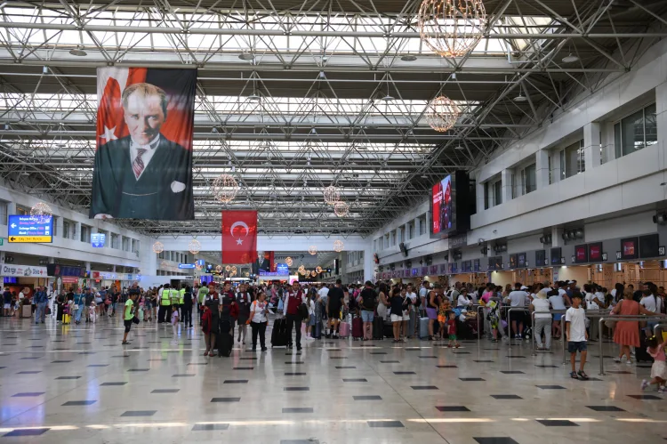 Türkiye Hava Seyrüseferde Tarihi Rekor Kırdı!