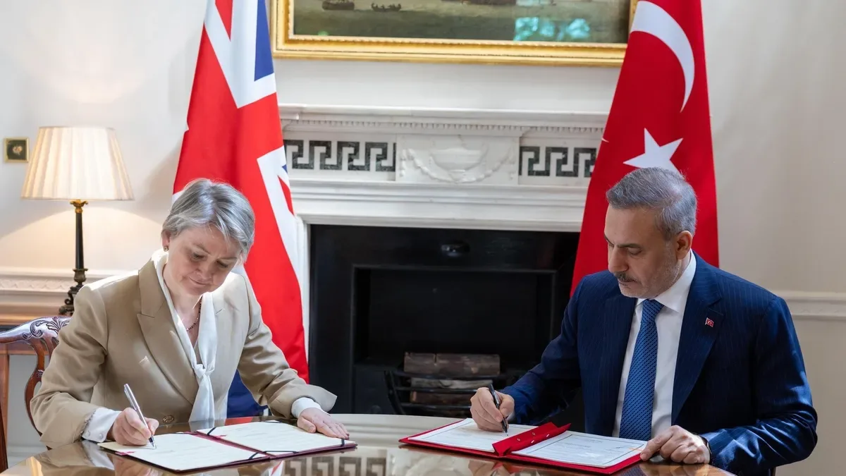 Türkiye-İngiltere’den Stratejik Ortaklık Anlaşması!