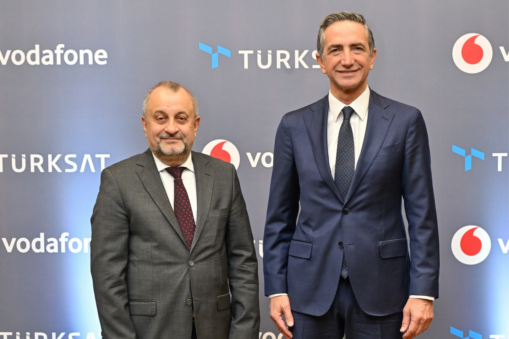 Türksat ve Vodafone’dan Fiber İnternet Hamlesi!