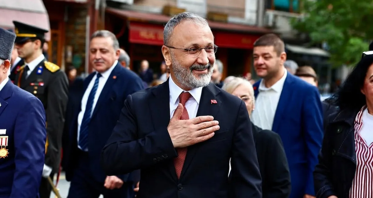 Tutuklu Başkan Özmen'den ilk mesaj: Hukuka inancımızdan vazgeçmeyeceğiz
