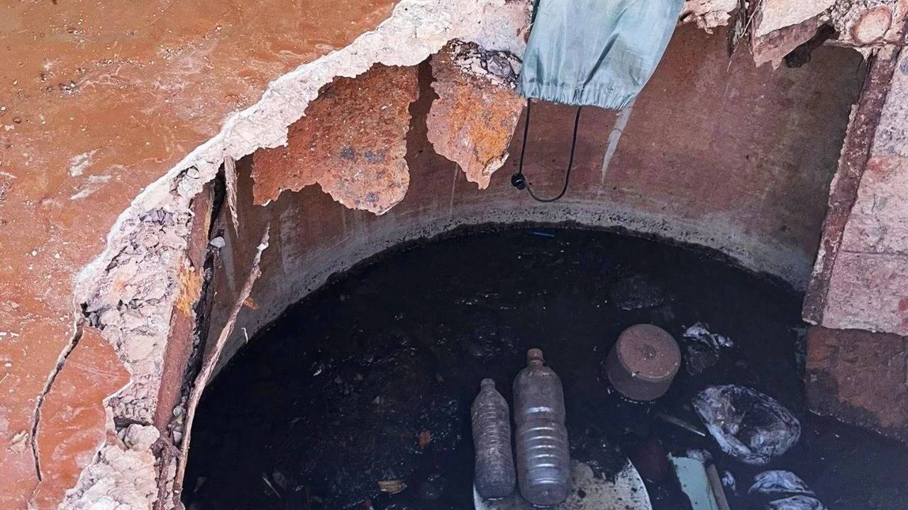 Tuvalet Faciası: Kadın 3 Saat Çukurda Mahsur Kaldı