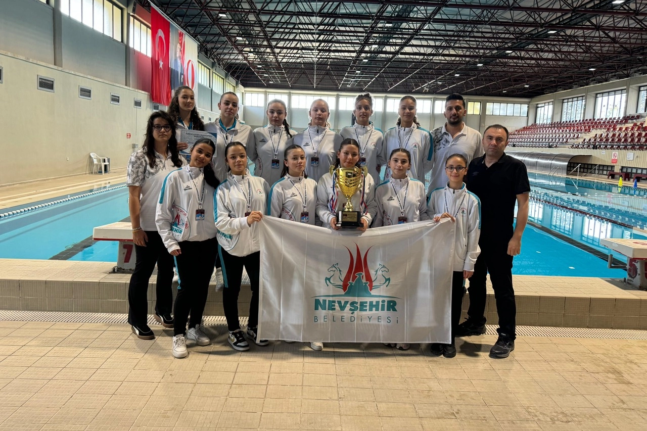 U16 Kadın Sutopu Takımından Tarihi Başarı!