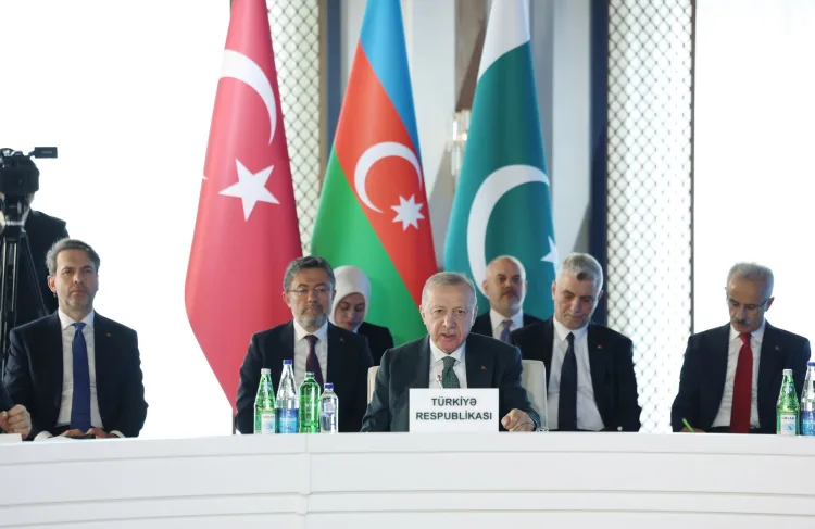 Üç Kardeşten Barış Mesajı: Zirve Sonuçlandı