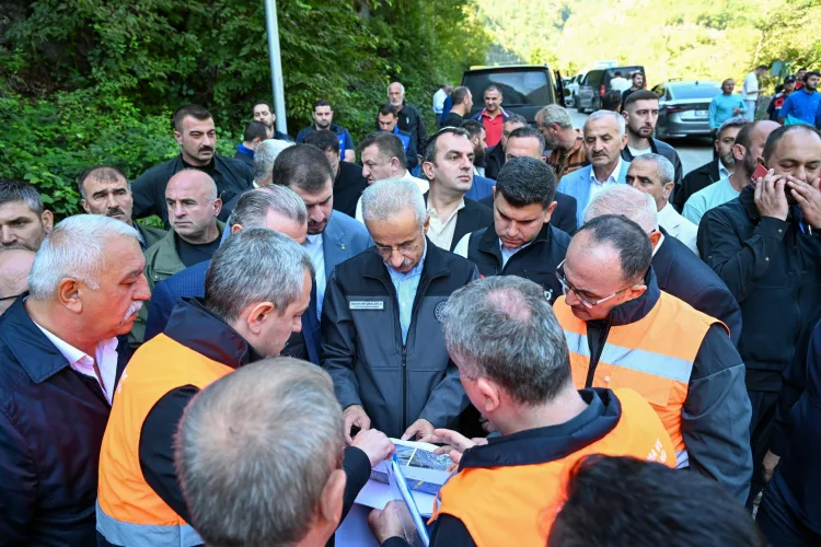 Ulaştırma Bakanı Uraloğlu, Artvin’de Sel İncelemesi