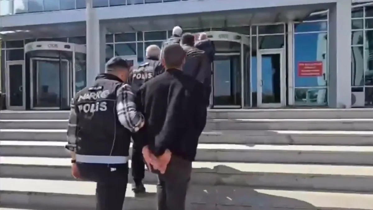 Ülke Genelinde Uyuşturucu Operasyonu: 586 Kg Ele Geçirildi