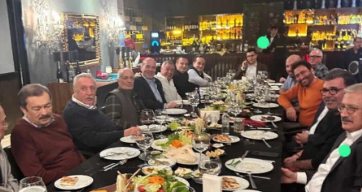 Uludağ’daki Yemekte Siyasi Gerginlik!