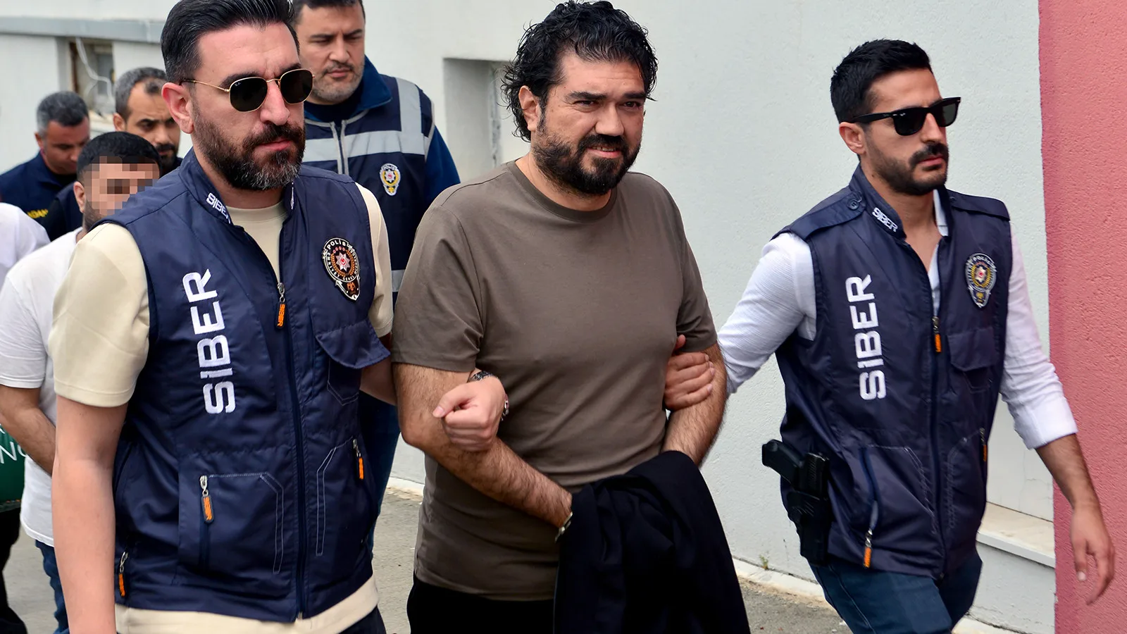 Uluslararası Suç Örgütüne Büyük Operasyon!