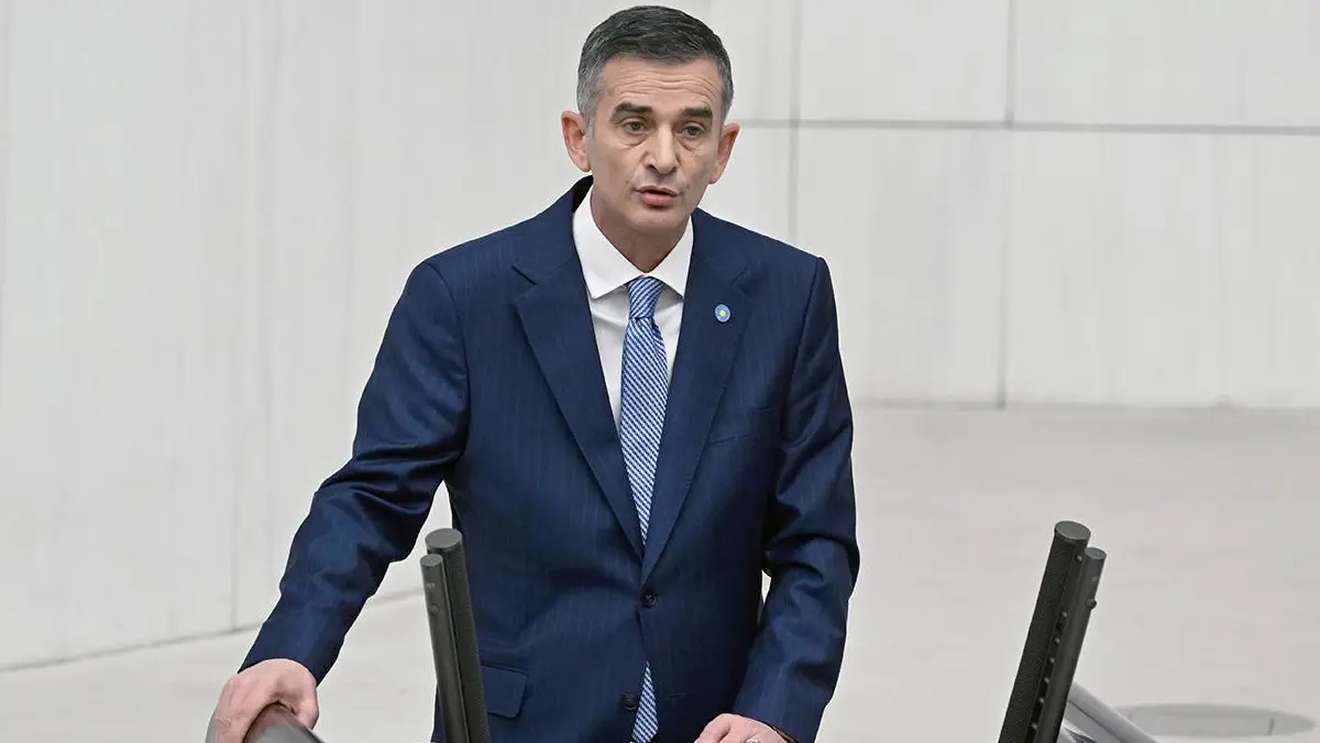 Ümit Dikbayır AK Parti'ye katılıyor! Sosyal medyadan duyurdu: 'Daha önce çağırmışlardı, bekledim'