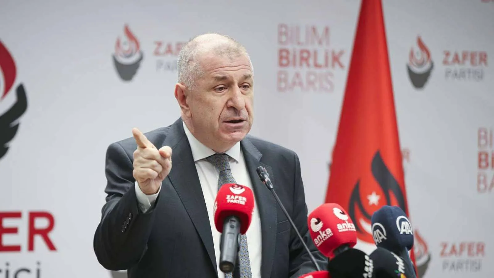 Ümit Özdağ’a Şeyh Said’e hakaretten ceza!
