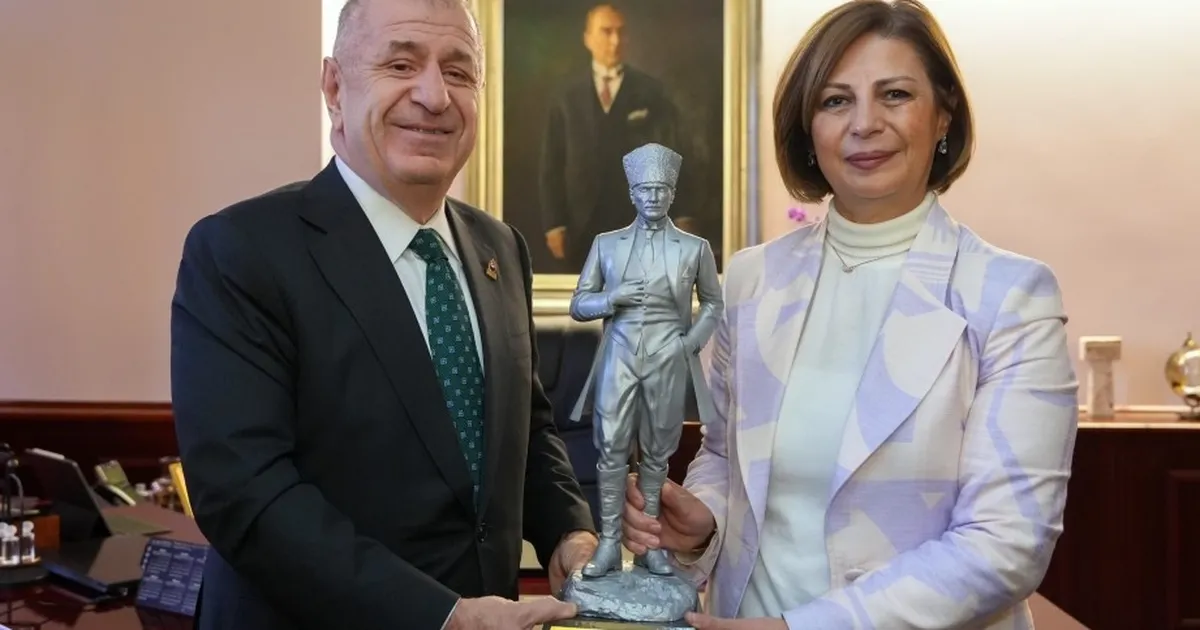 Ümit Özdağ, CHP’li Başkan’ı Ziyaret Etti!