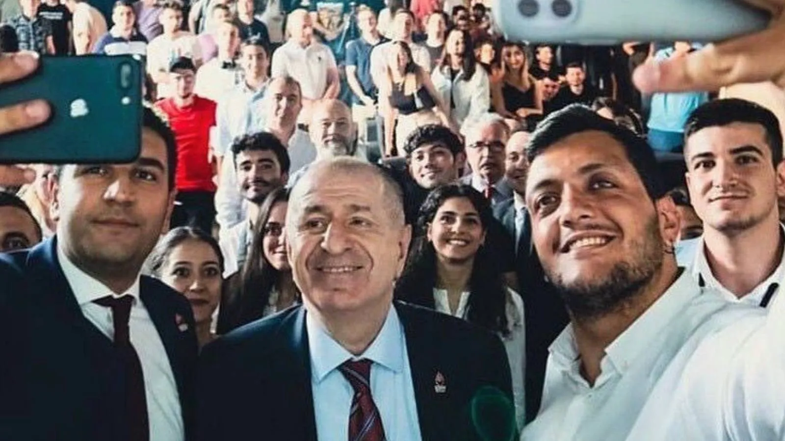 Ümit Özdağ’dan Bilgi Üniversitesi Kapatılmasına Tepki