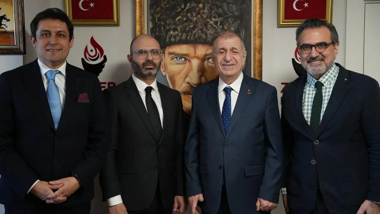 Ümit Özdağ’dan Müjde: Üç Akademisyen Partiye Katıldı!