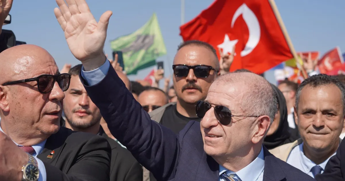 Ümit Özdağ Tahliye Oldu, Mücadeleye Devam!