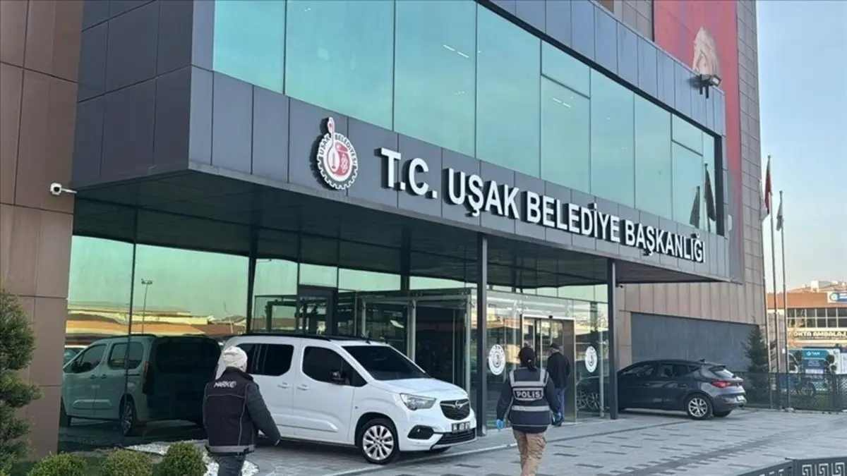 Özkan Yalım dan Özgür Özel açıklaması!