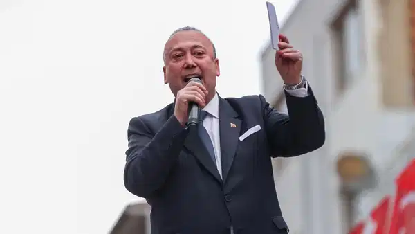 Uşak Belediye Başkanı Rüşvetle Gözaltına Alındı!