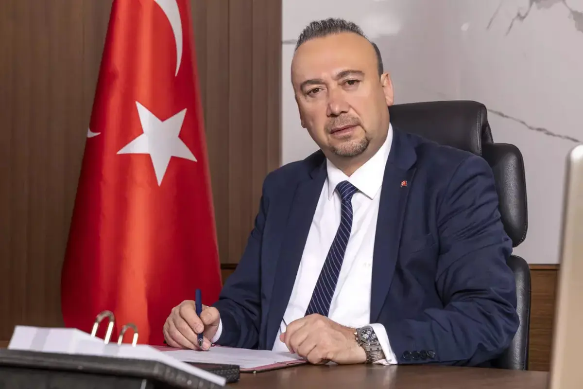 Rüşvet soruşturmasında gözaltına alınan Uşak Belediye Başkanı Özkan Yalım tutuklandı 4