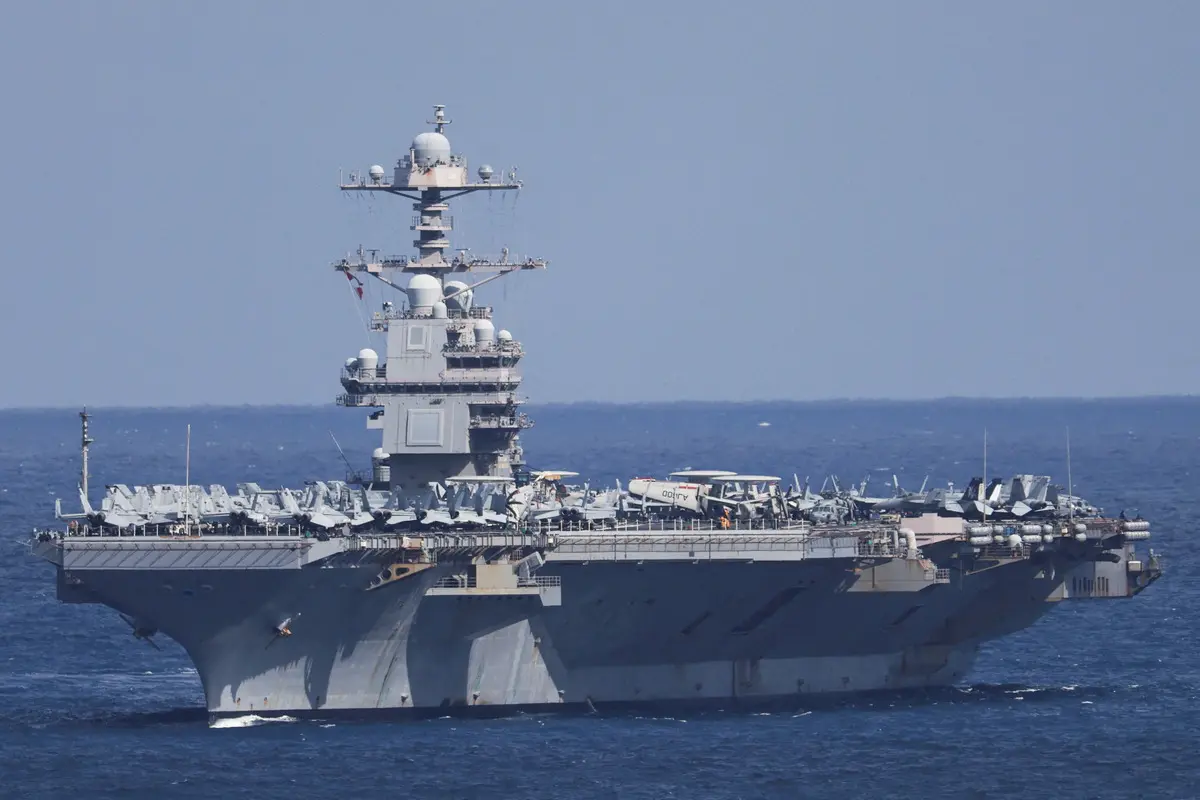 ABD'ye ait USS Gerald R. Ford uçak gemisinde yangın paniği! Yaralılar var 3