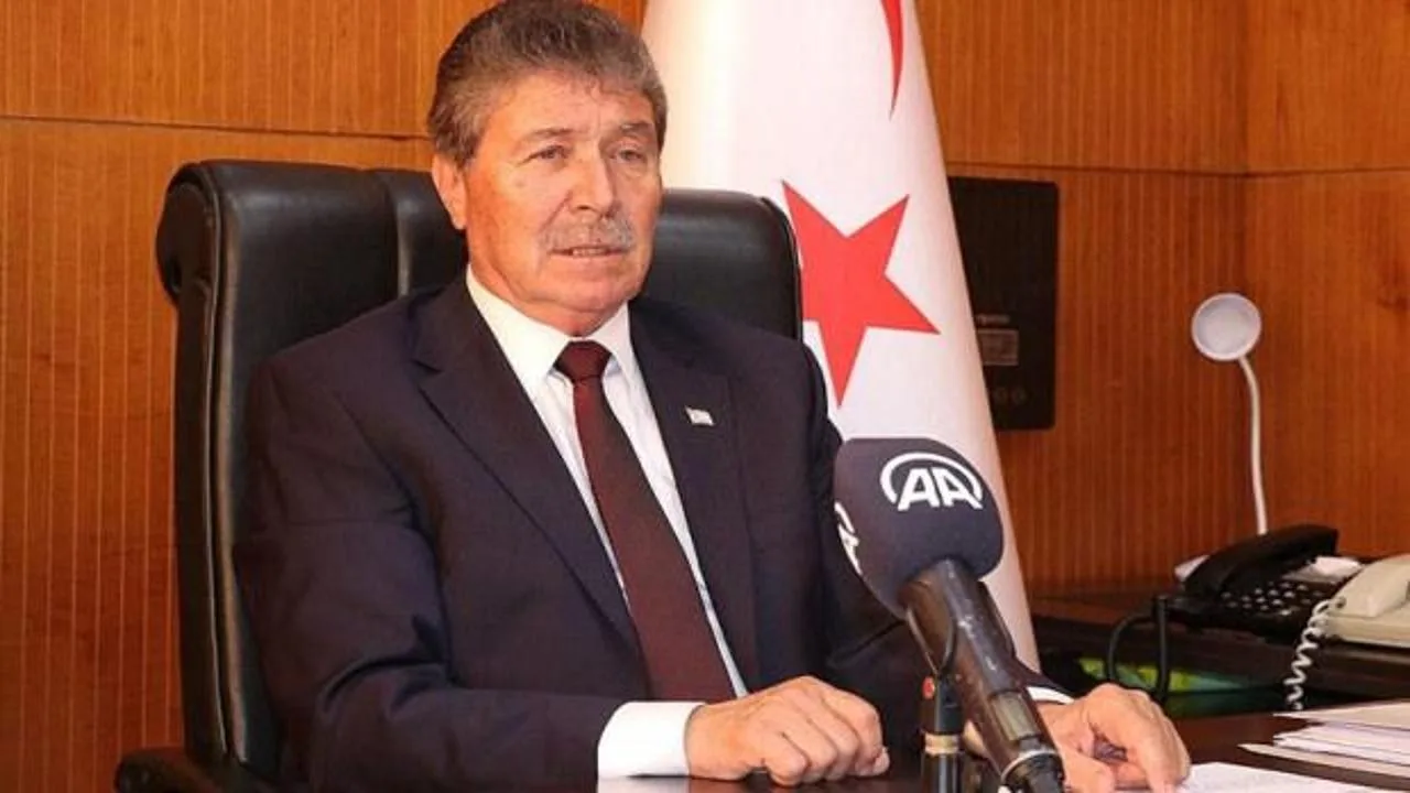 Üstel’den Kombos’a Sert Tepki: ‘İşgalci Değiliz’