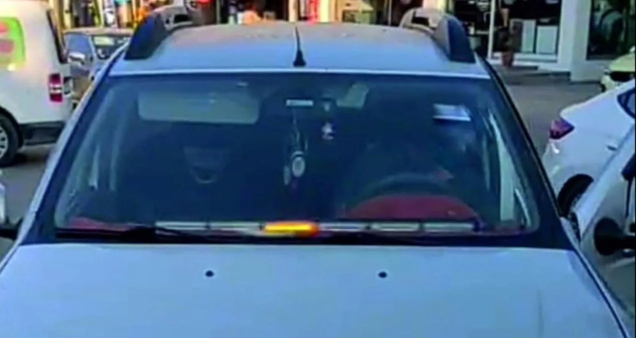 Usulsüz Çakarla Yakalanan Sürücüye Cezalar Yağdı