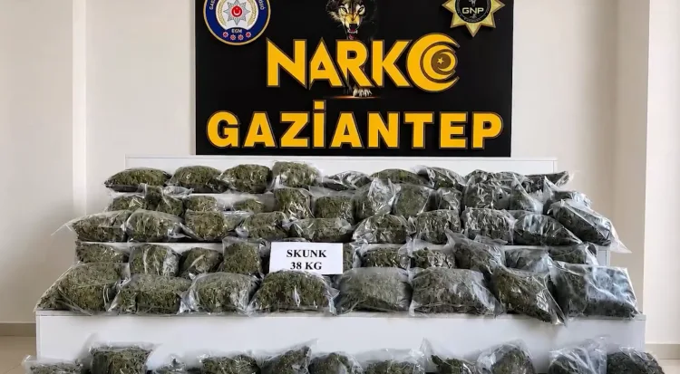Uyuşturucu Operasyonlarında 832 Kg Madde Ele Geçirildi