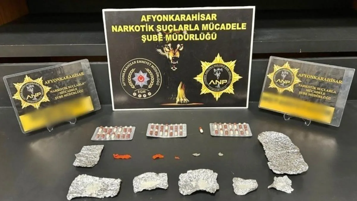 Uyuşturucu Operasyonu: 5 Gözaltı ve Ele Geçirilenler