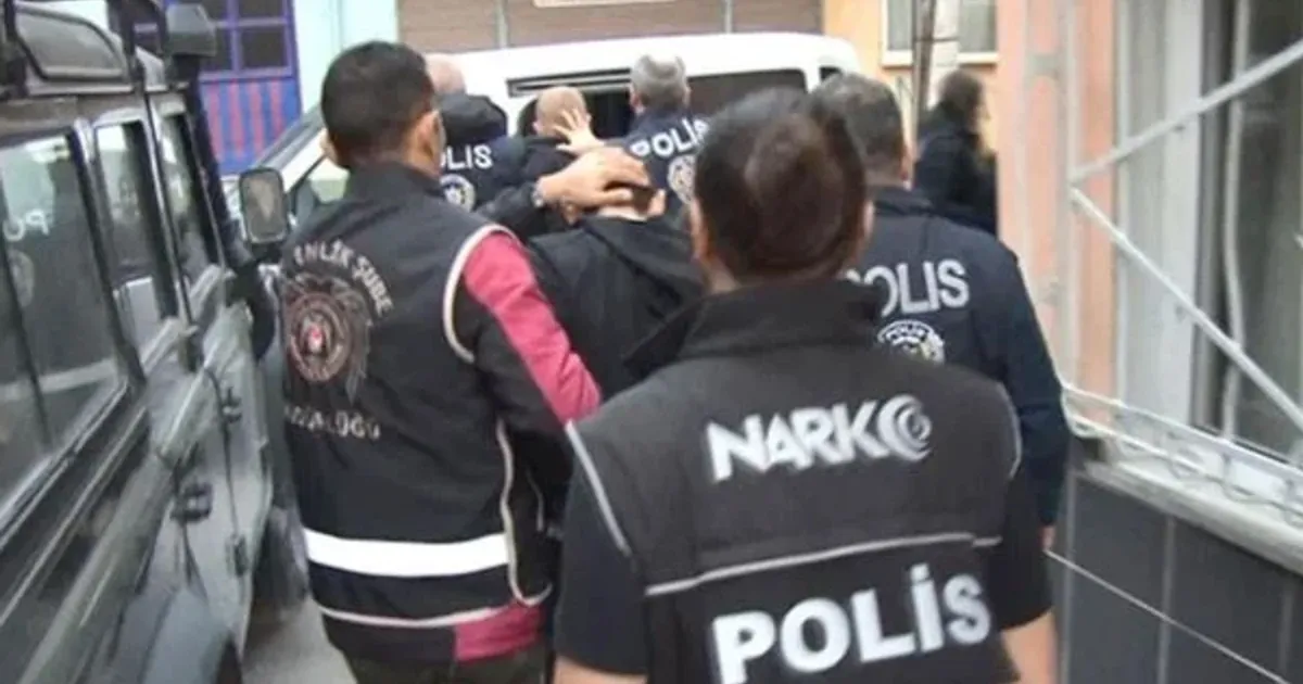 Uyuşturucu Tacirlerine Ağır Darbe: 405 Gözaltı!
