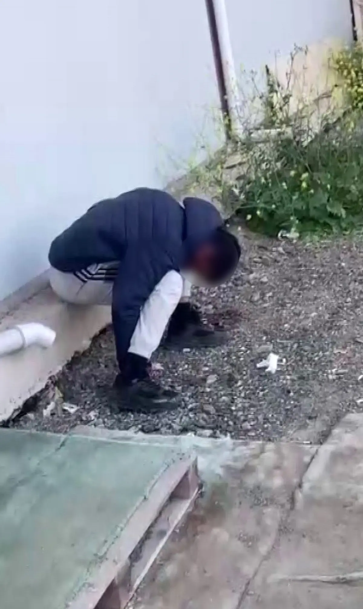 Burası ABD değil, Hatay... Zombi uyuşturucu genci bu hale çevirdi! O anlar kamerada 2