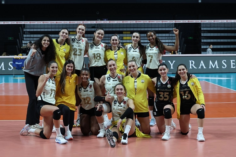 VakıfBank, 9. Maçta Set Vermeden Kazandı!