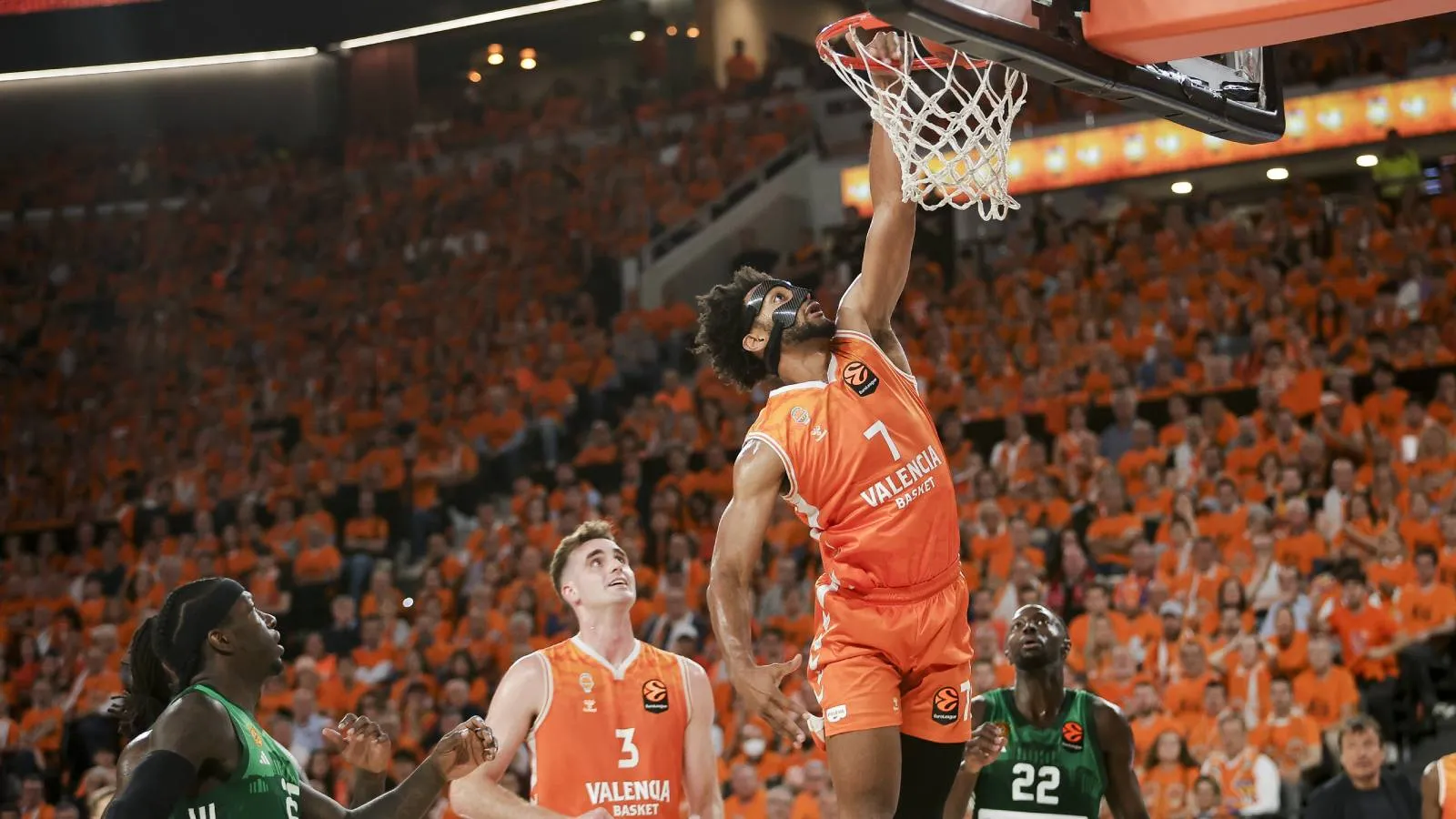 Valencia Tarih Yazdı, İlk Final Four’a Yükseldi!