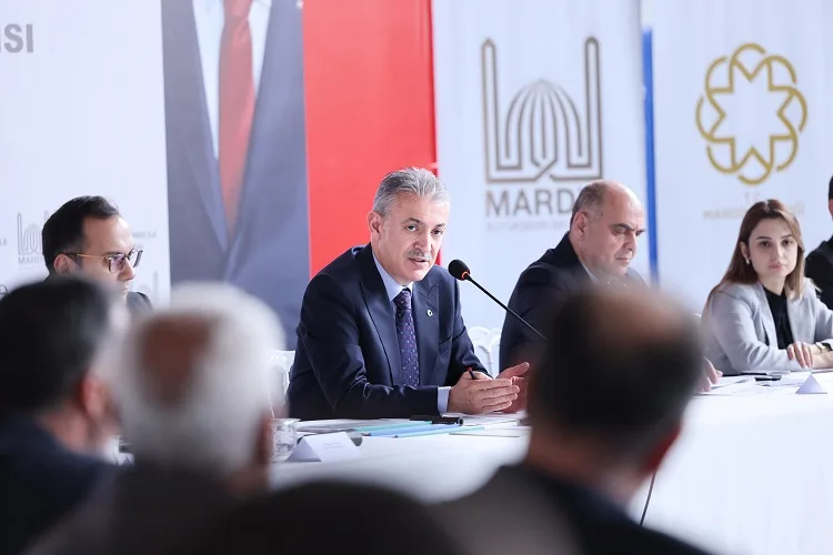 Vali Akkoyun, Ömerli’de Muhtarlarla Bir Araya Geldi