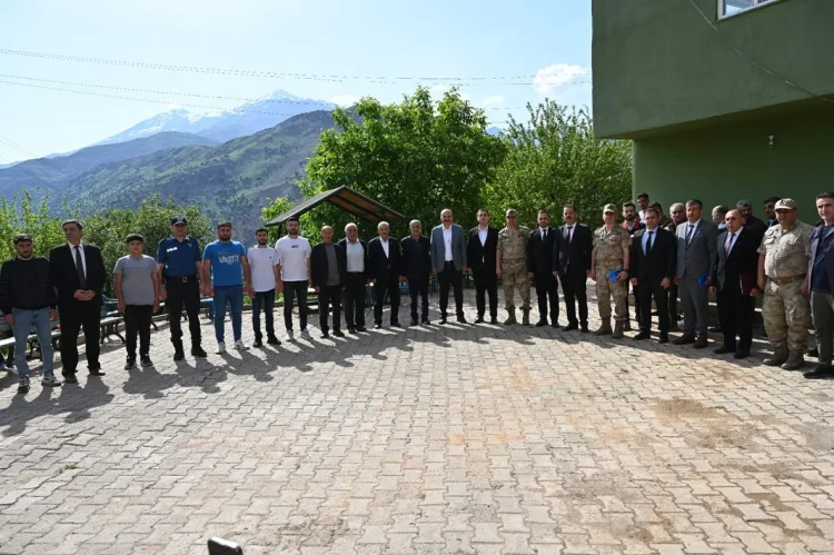 Vali Canalp, Sason Köylerinde Çalışmaları İnceledi