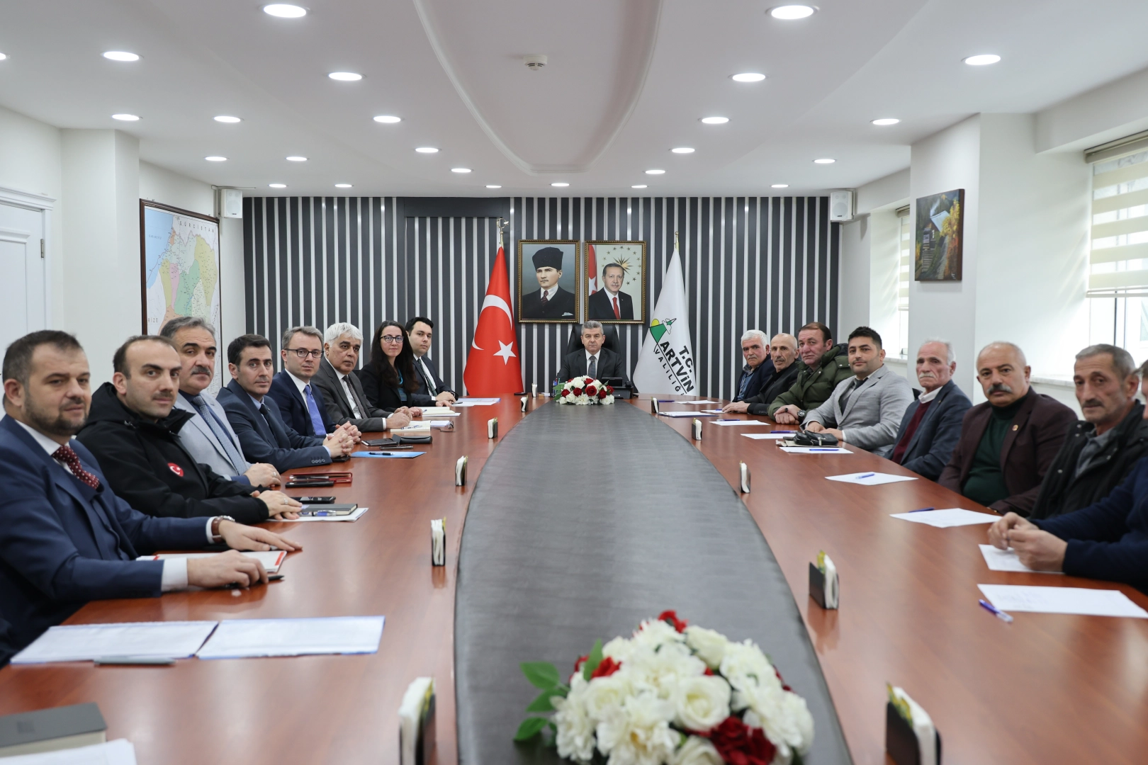 Vali Ergün, Muhtarların Sorunlarını Dinledi