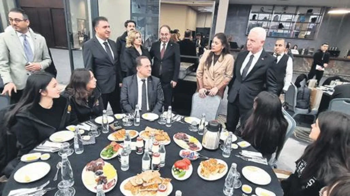 Vali Gül’den Çocuklara Harçlık Müjdesi!