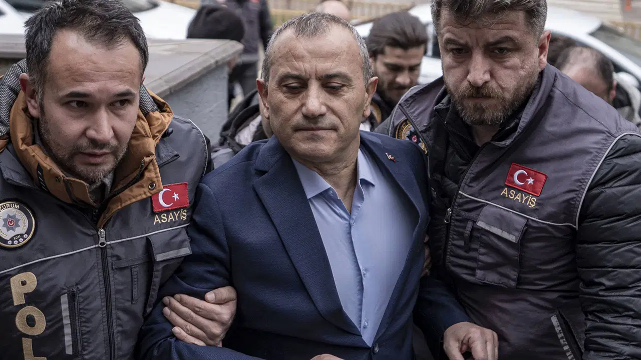 Vali Sonel’in Eroin Yazışması Dosyaya Girdi