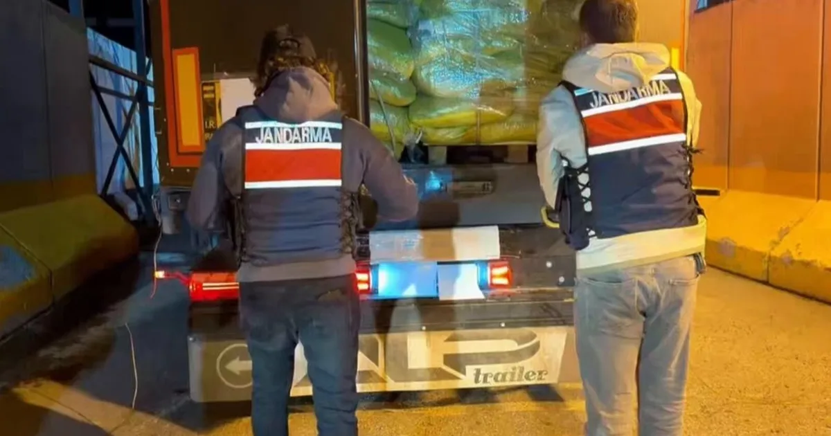 Van’da 333 Kilogram Skunk Uyuşturucu Ele Geçirildi!