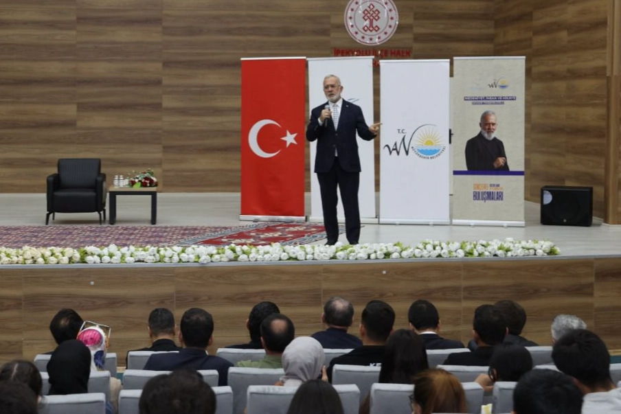 Van’da Gençlerle Medeniyet ve Hikâye Söyleşisi