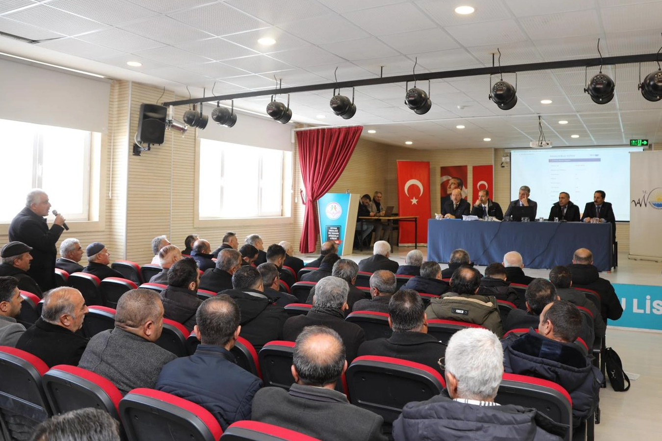 Van’da Muhtarlar Toplandı, Sorunlar Tartışıldı!