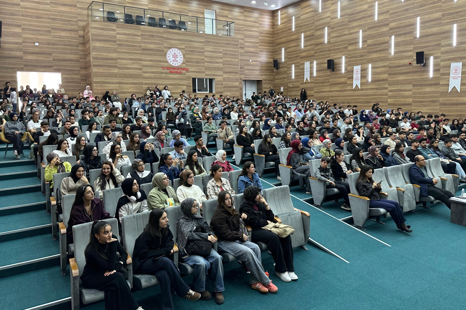 Van’da YKS Motivasyon Programı Yoğun İlgi Gördü