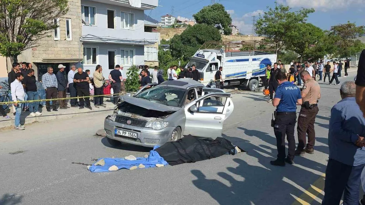 Van-Hakkari Yolunda Feci Kaza: 1 Ölü, 4 Yaralı